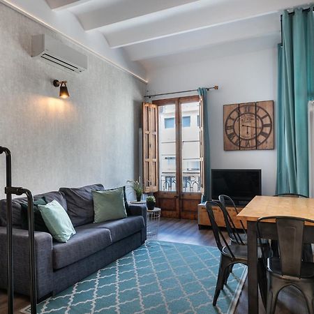 Beautiful Renovated Loft Minutes From The Beach برشلونة المظهر الخارجي الصورة