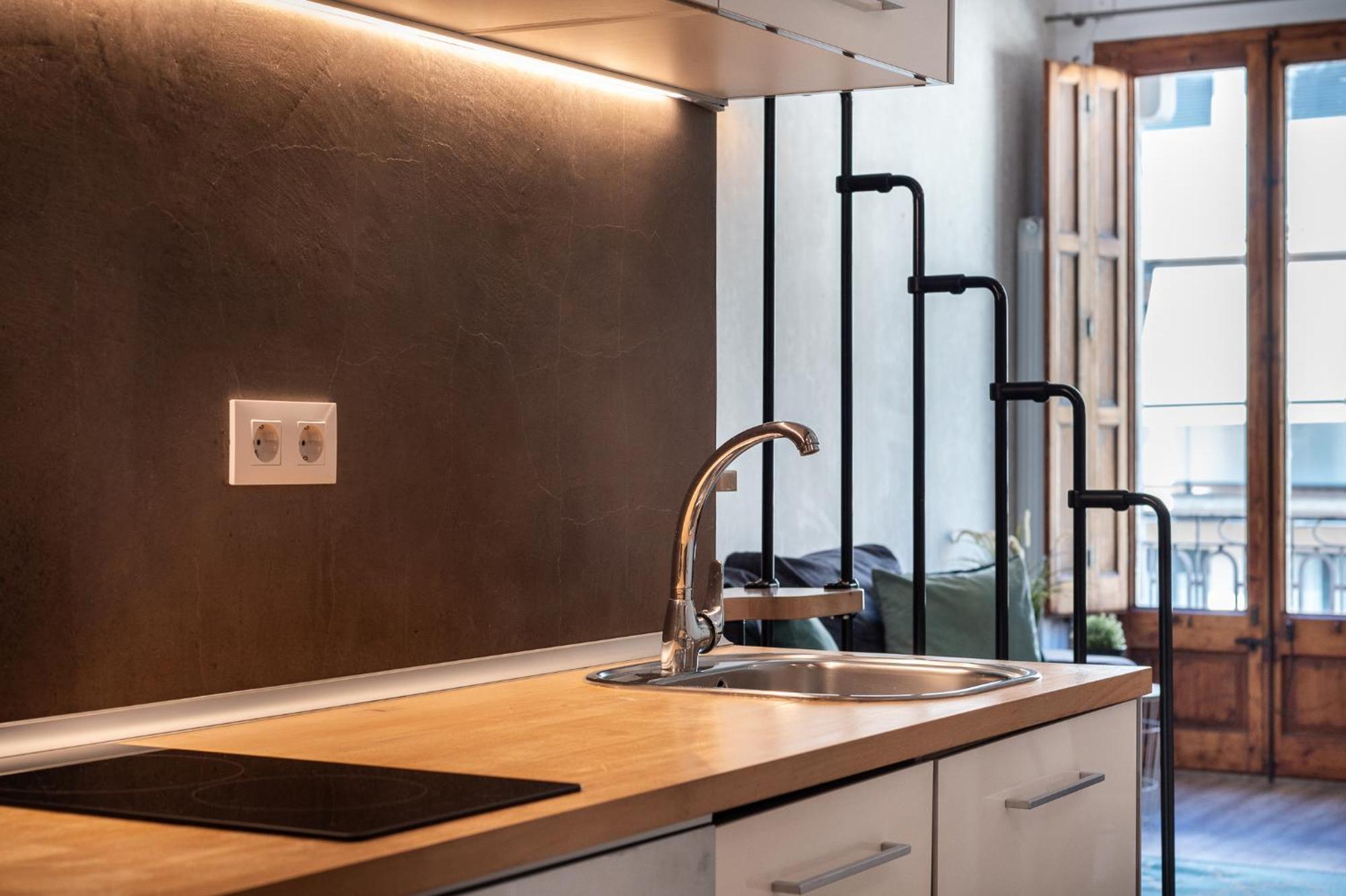 Beautiful Renovated Loft Minutes From The Beach برشلونة المظهر الخارجي الصورة