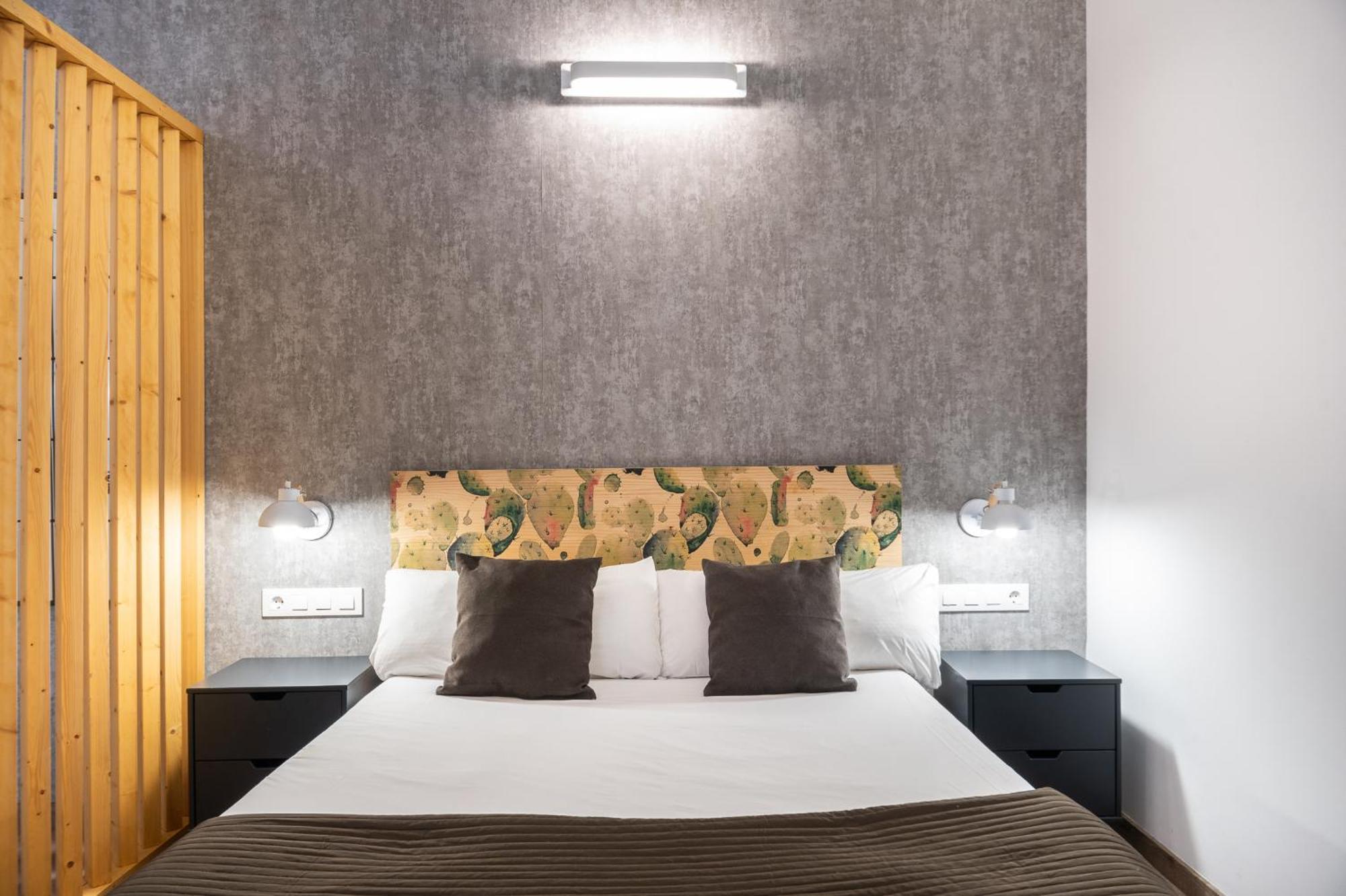 Beautiful Renovated Loft Minutes From The Beach برشلونة المظهر الخارجي الصورة